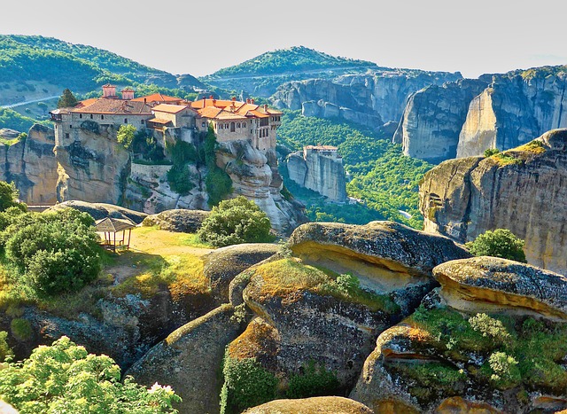 Los Monasterios de Meteora son de esos lugares que no debemos perdernos en nuestra visita a Grecia
