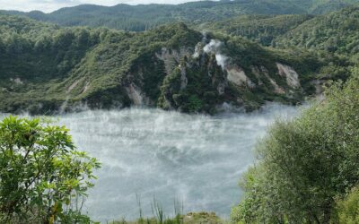 LAGO SARTÉN, LA FUENTE TERMAL MÁS GRANDE DEL MUNDO