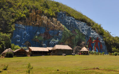 VALLE DE VIÑALES, LA CUBA MÁS VERDE