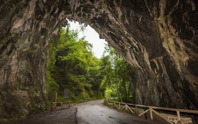 CUEVAS DEL AGUA, VIVE UN CUENTO DE HADAS EN ASTURIAS