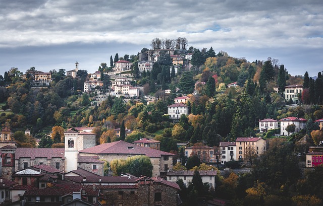 La ciudad italiana de Bérgamo posee un corazón medieval único, recorrerla es vivir su historia y su arte