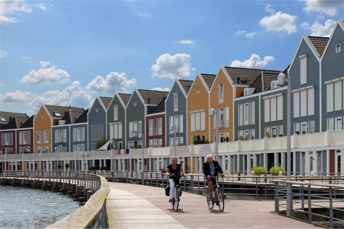 La bonita ciudad de Houten, en Países Bajos, está prácticamente libre de contaminación al estar prohibido la circulación de automóviles