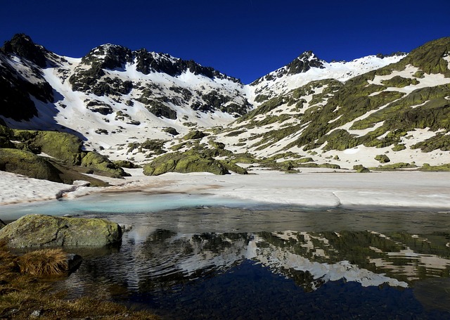 La visita a la Sierra de Gredos debe comenzar  en el Circo de Gredos