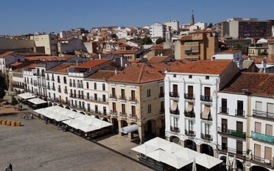 CACERES, UN VIAJE ENTRE LA HISTORIA Y SABORES TRADICIONALES