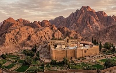 MONTE SINAÍ, ESPIRITUALIDAD Y BELLEZA EN EL DESIERTO SAGRADO