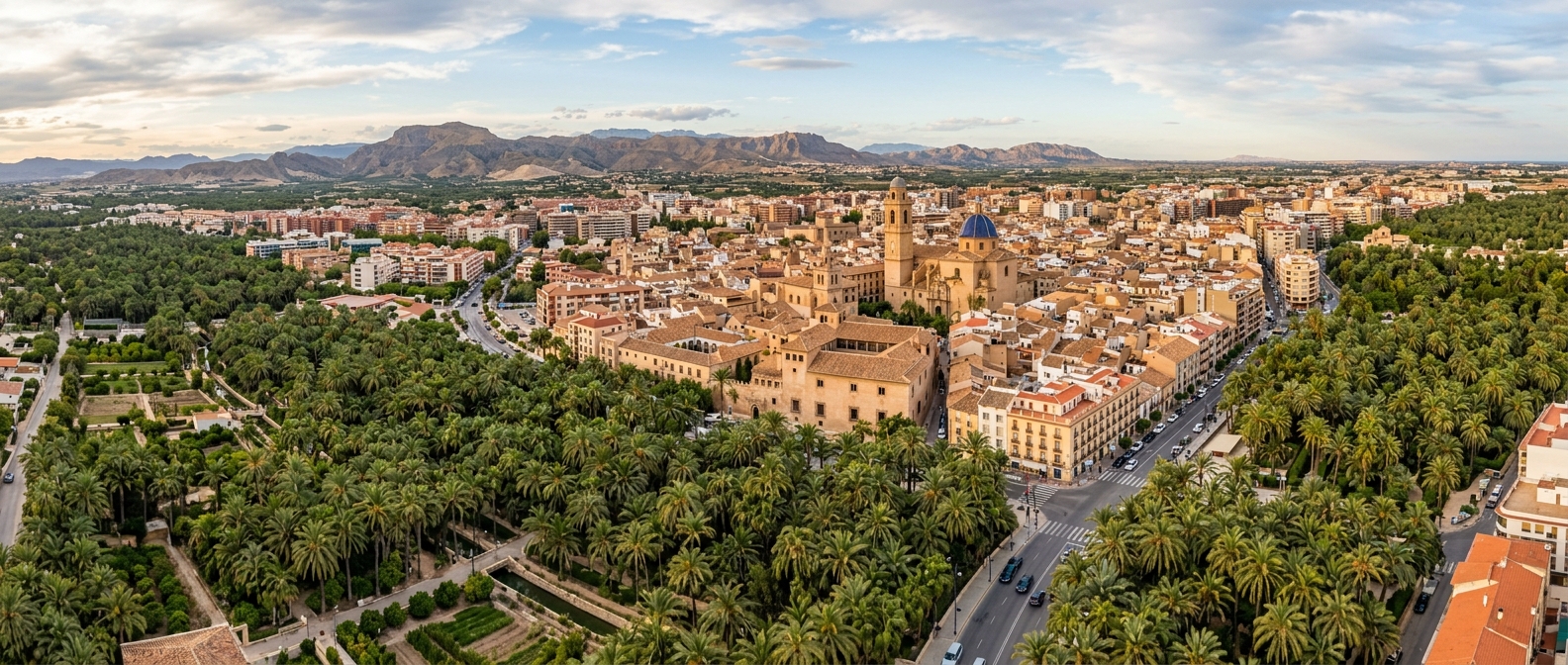 En el corazón de la provincia de Alicante se encuentra Elche, una ciudad sorprendente donde historia, naturaleza y cultura
